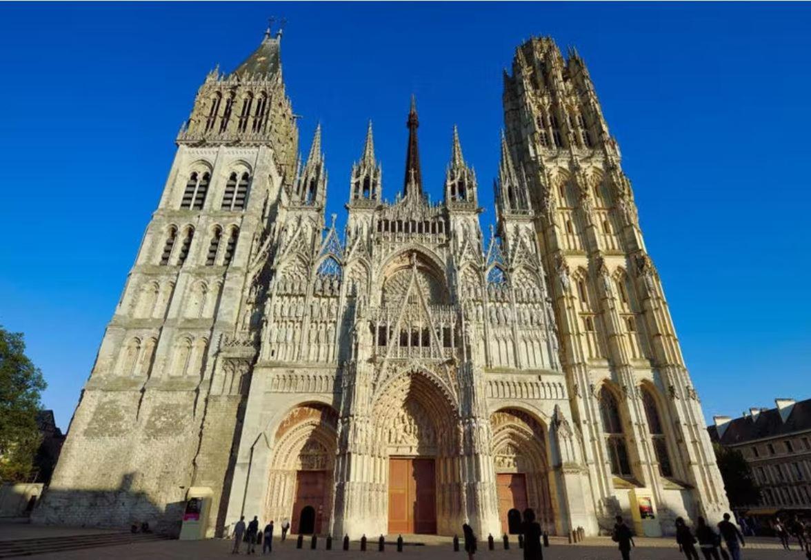 Gite Les Lanternes Ruan Exterior foto